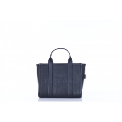 THE MEDIUM TOTE