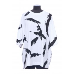 CUT AND SEW FEATHERS ON T-SHIRT